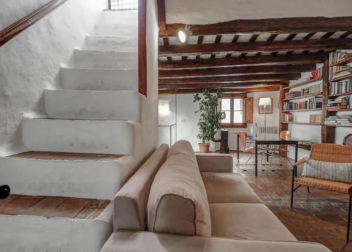 Beach Villa Aralinn By Hello Homes Sitges